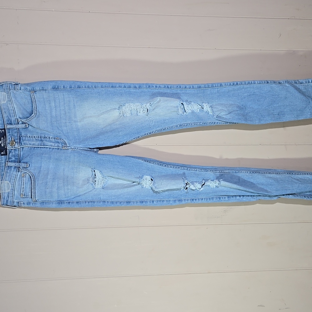 Hollister Light Blue Ripped Skinny Jeans Size 5L. W27 L28